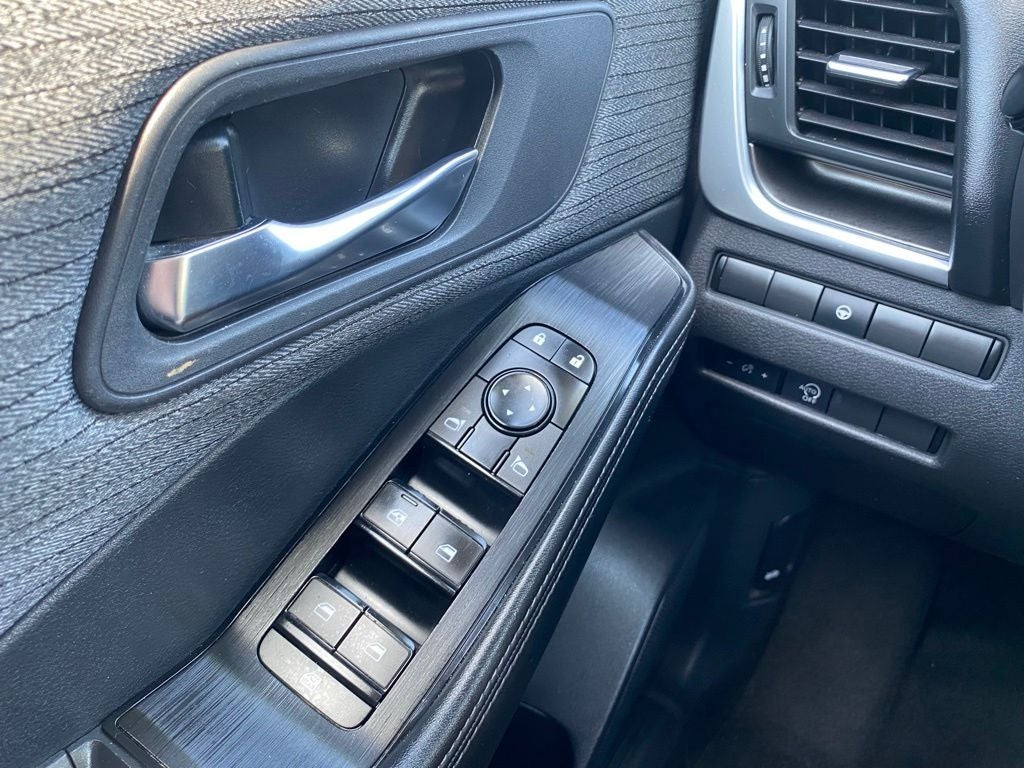 2023 Nissan Rogue SV *Clean Carfax