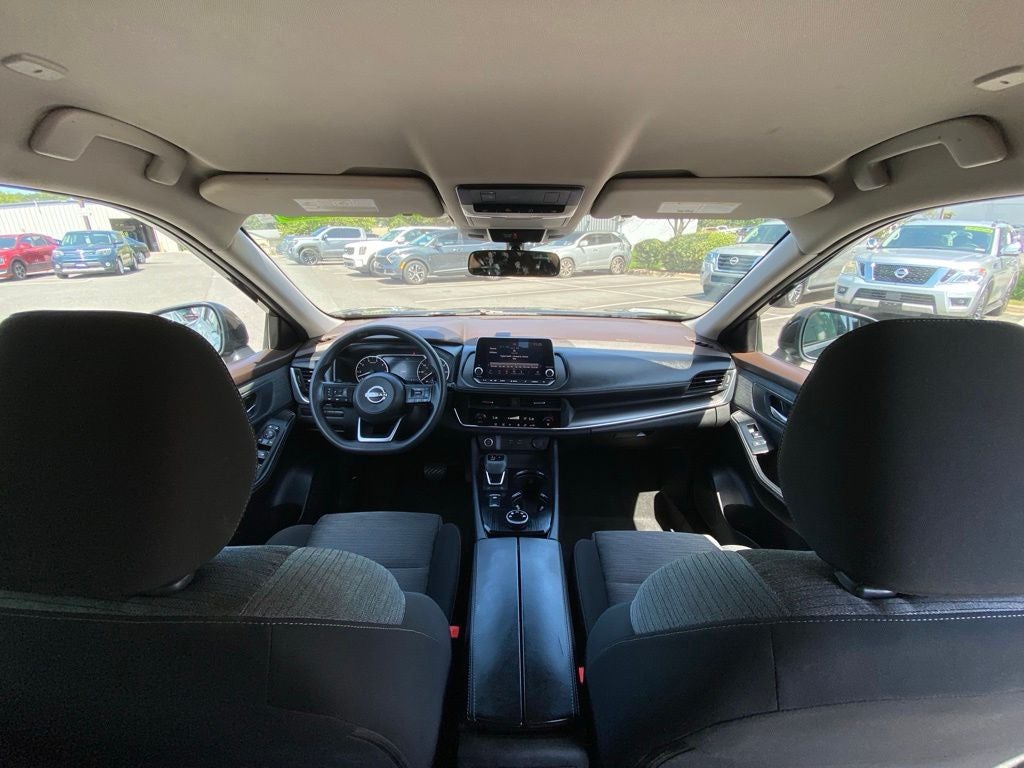 2023 Nissan Rogue SV *Clean Carfax