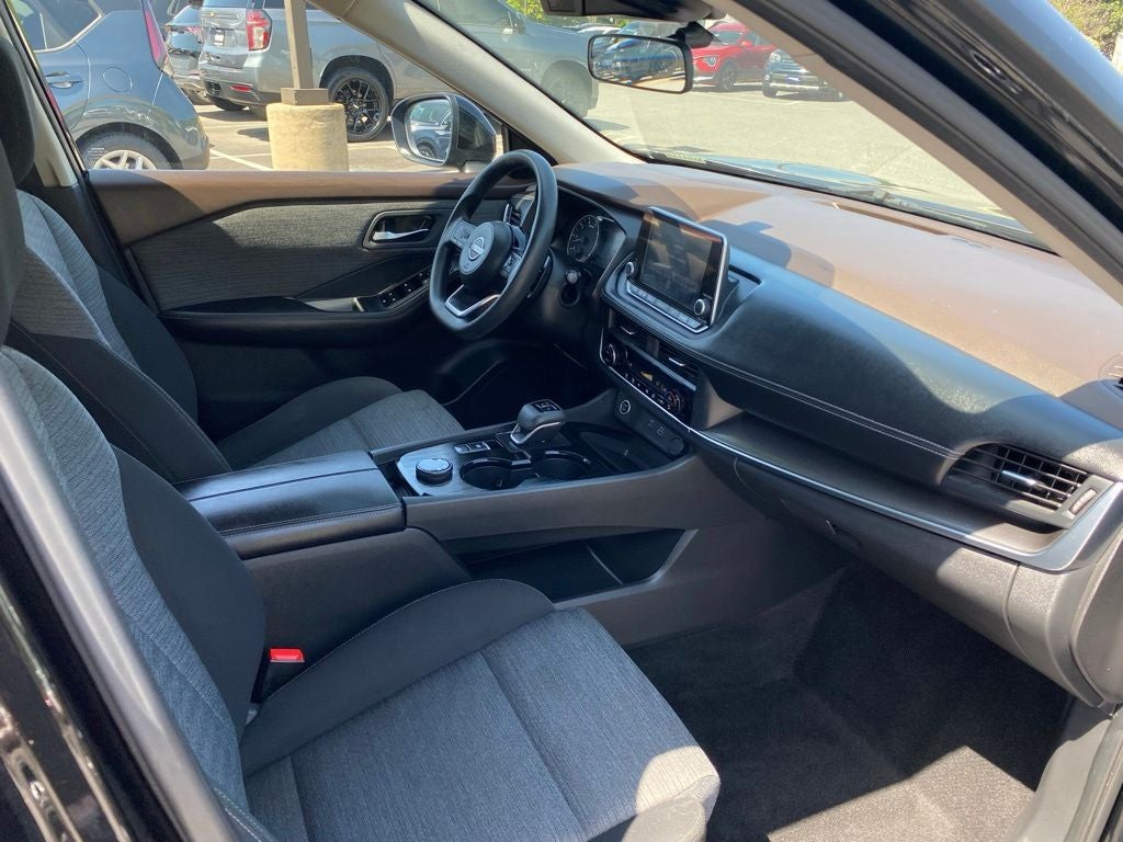 2023 Nissan Rogue SV *Clean Carfax
