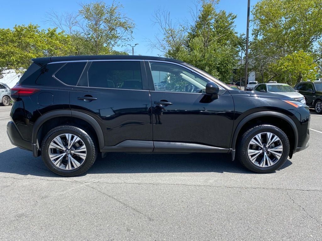 2023 Nissan Rogue SV *Clean Carfax