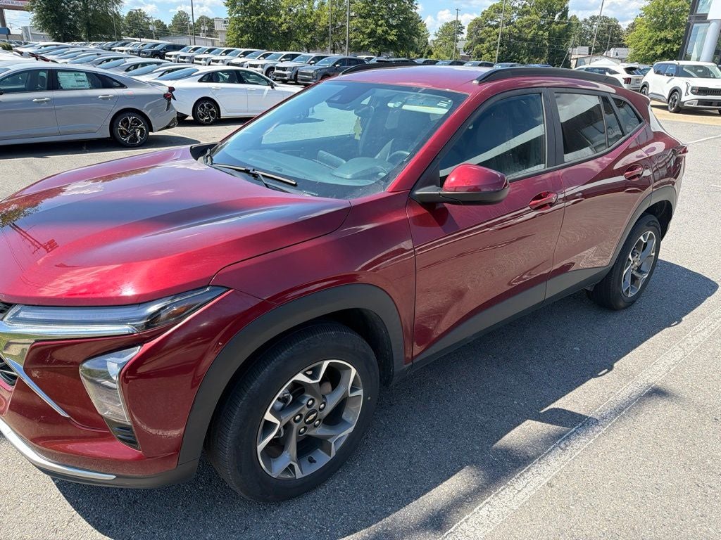 2024 Chevrolet Trax LT *Clean Carfax/One-Owner