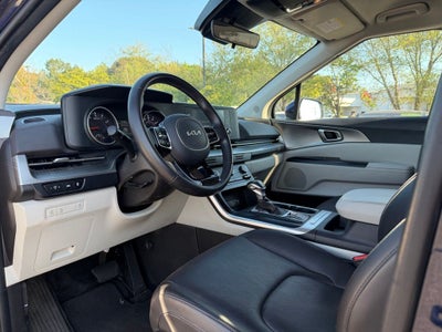 2024 Kia Carnival LX *Kia Certified Pre-Owned/8 Pasenger