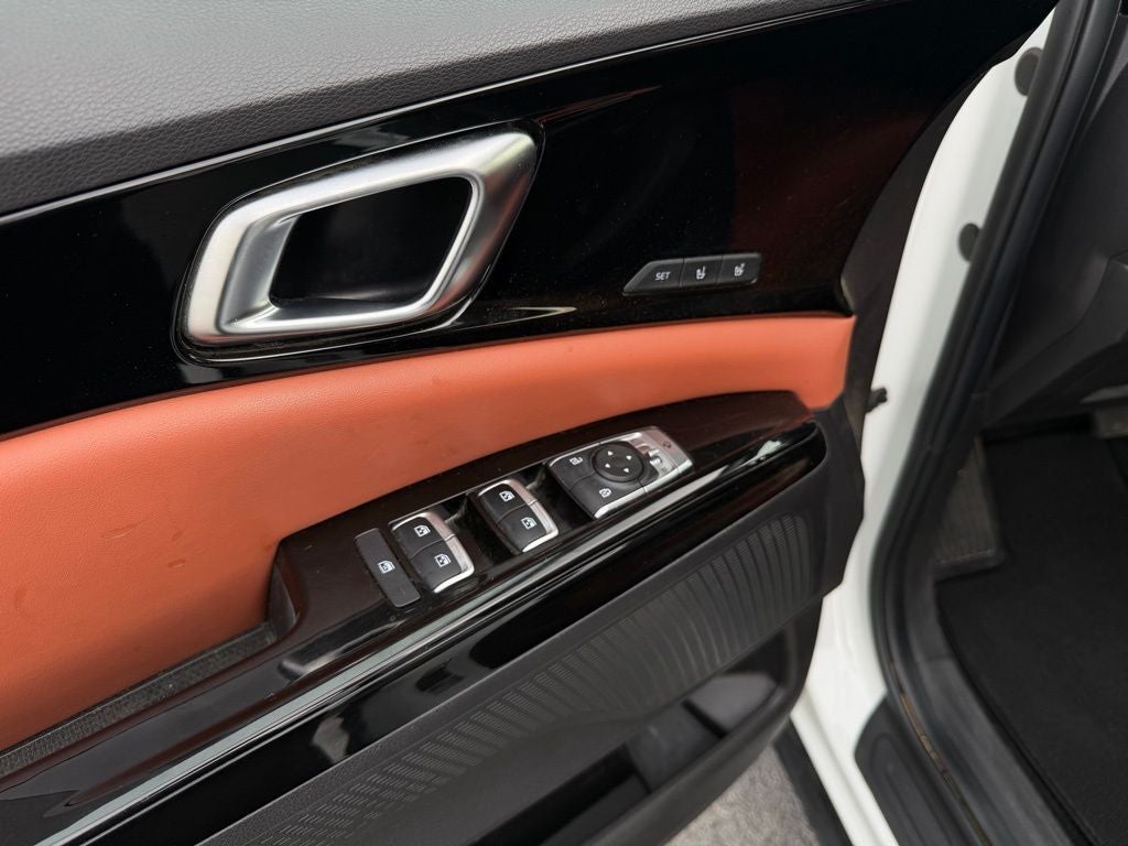 2024 Kia Carnival SX