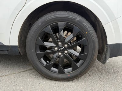 2024 Kia Carnival SX