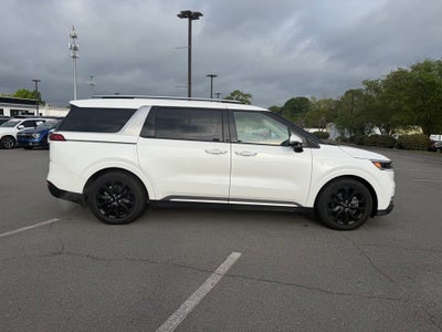 2024 Kia Carnival SX