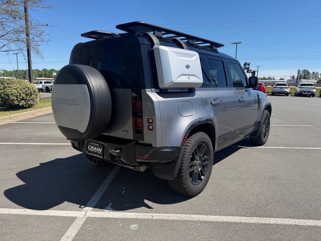 2022 Land Rover Defender 110 X-Dynamic SE