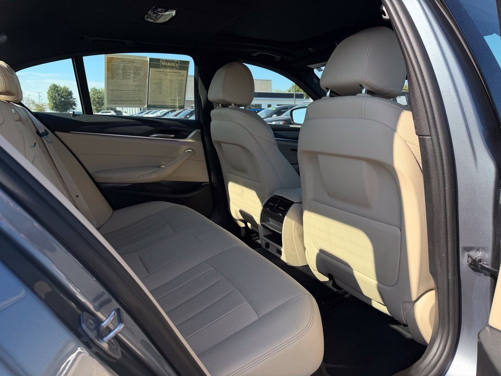 2022 BMW 5 Series 540i xDrive *Live Cockpit Pro/ Convenience Pkg