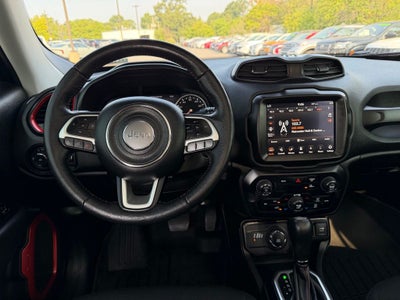 2023 Jeep Renegade Latitude Heated Seats/Steering Wheel/Panoramic Roof