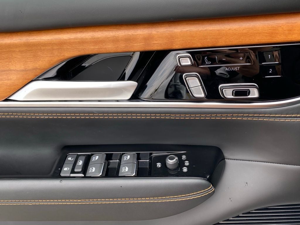 2024 Jeep Grand Wagoneer L Series III