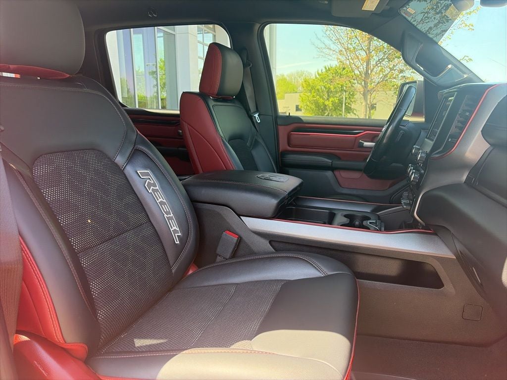 2020 RAM 1500 Rebel 8.4 SCREEN GREAT CONDITION