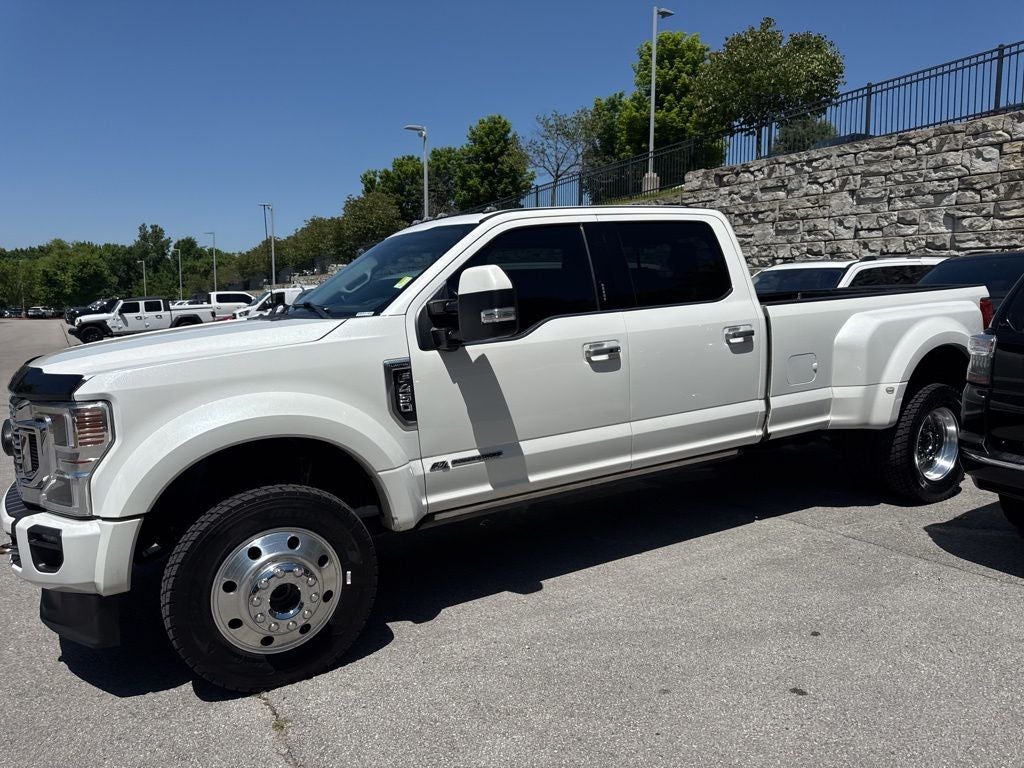 2022 Ford F-450SD Limited