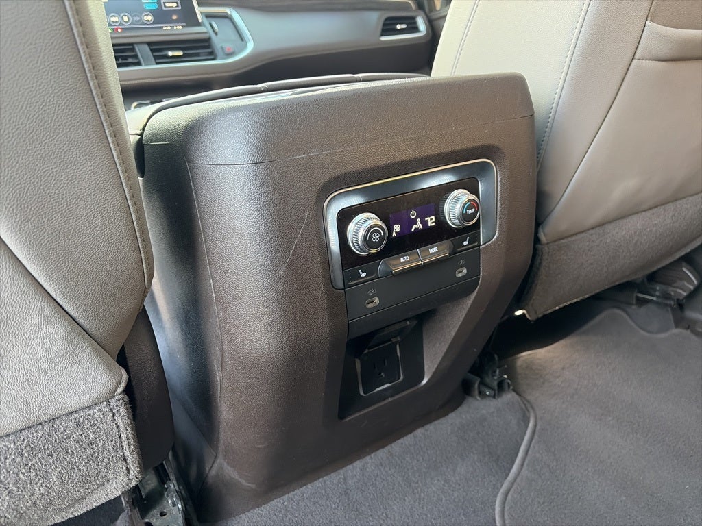 2021 GMC Yukon SLT LUXURY PLUS PACKAGE 2ND ROW BUCKETS