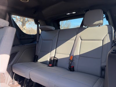 2024 GMC Yukon SLT 2ND ROW BENCH! LUXURY PACKAGE 1 OWNER CLEAN CARFAX