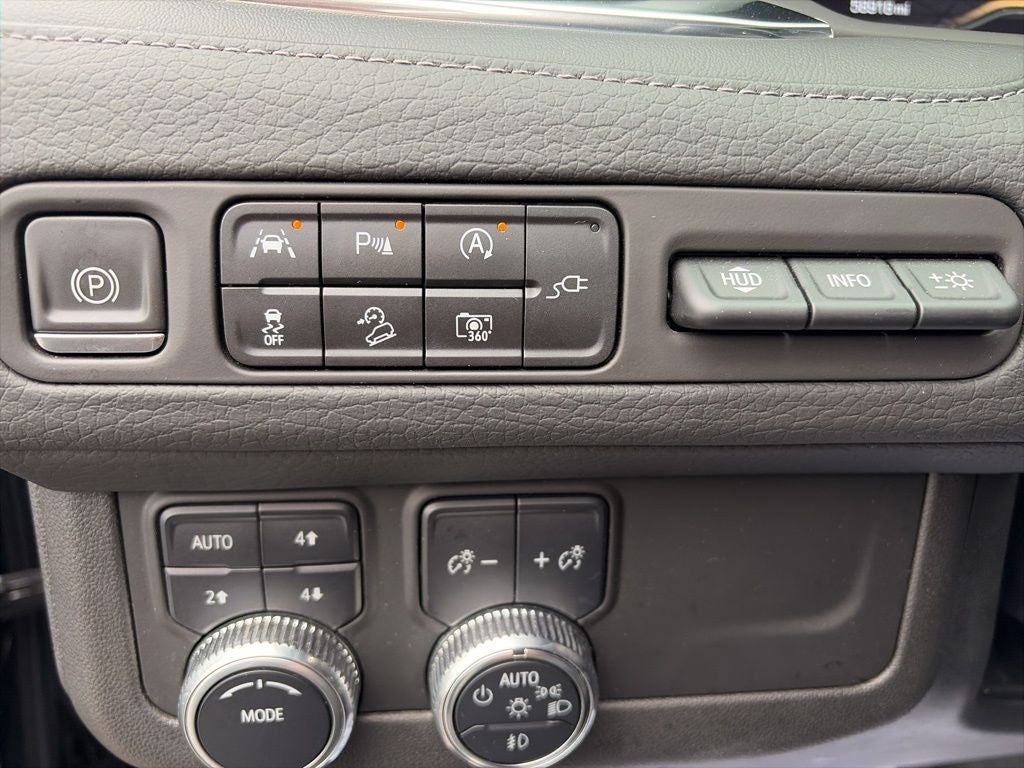 2022 GMC Yukon XL Denali AWD BLACKOUT