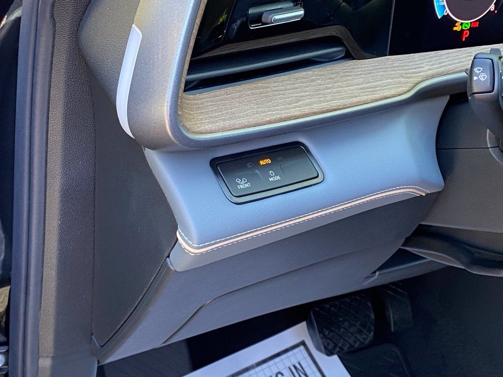 2027 Volkswagen Atlas SE