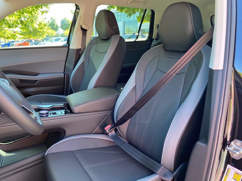 2027 Volkswagen Atlas SE
