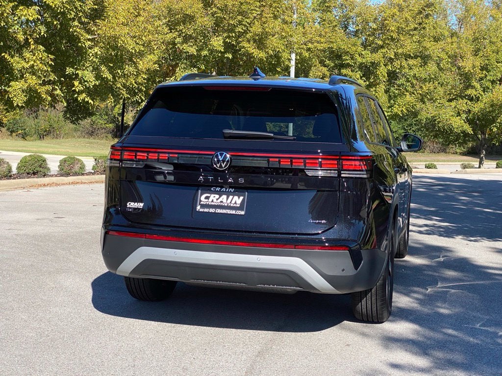 2027 Volkswagen Atlas SE