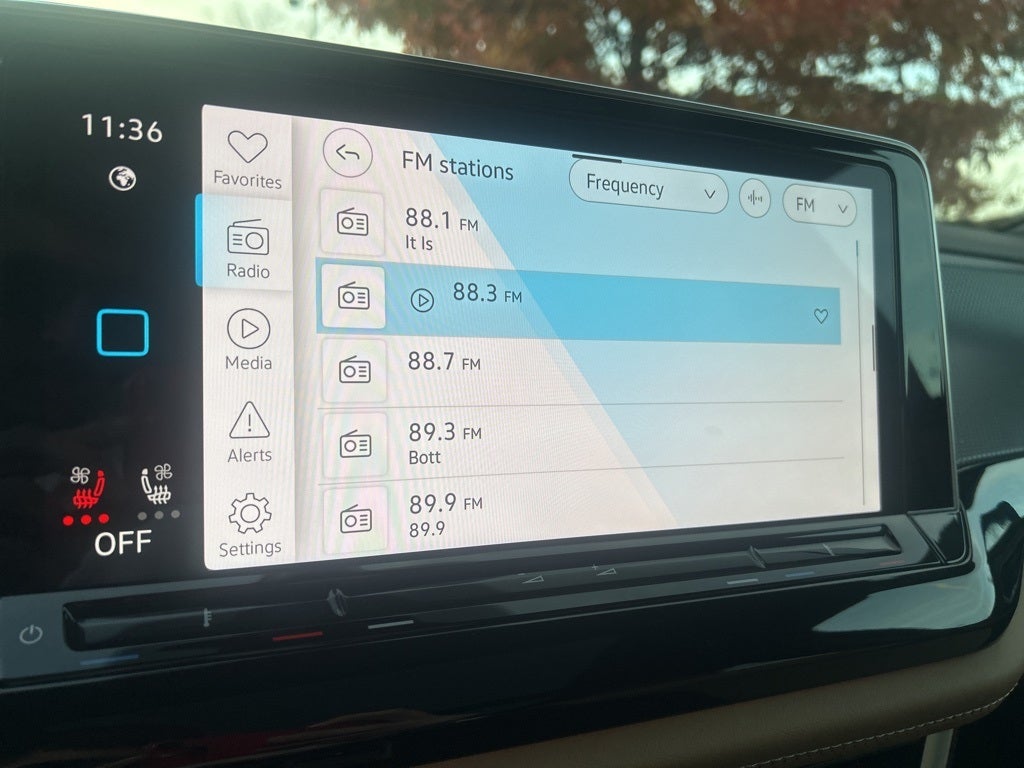 2026 Volkswagen Atlas Cross Sport 2.0T SEL R-Line Black