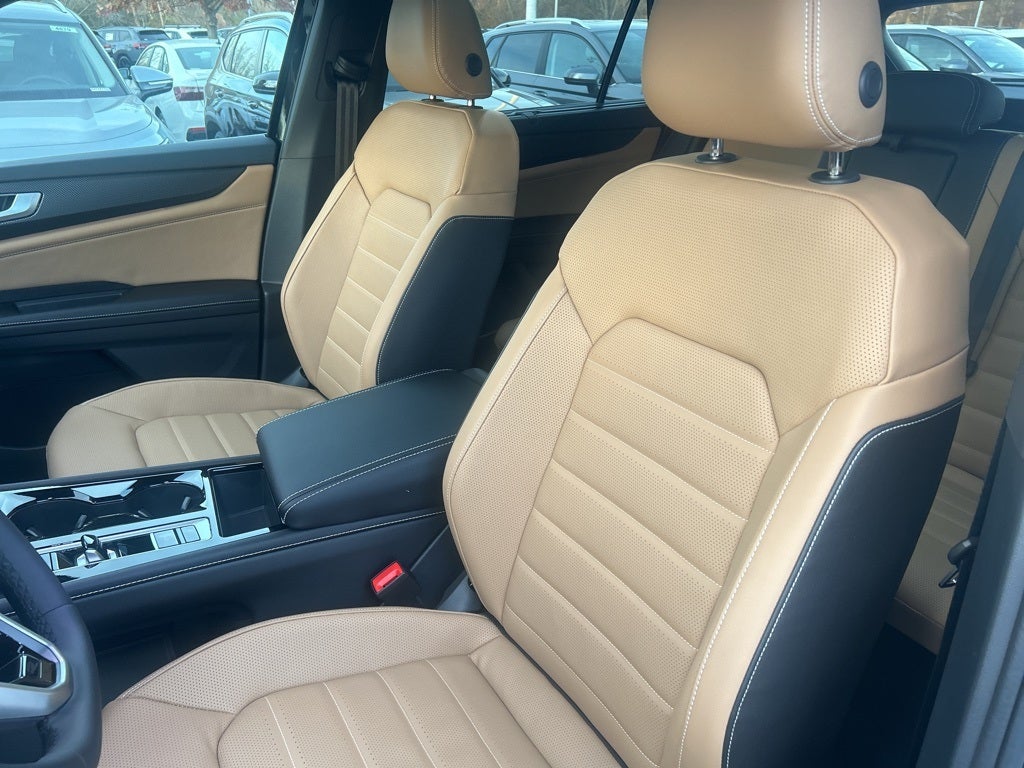 2026 Volkswagen Atlas Cross Sport 2.0T SEL R-Line Black