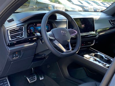 2026 Volkswagen Atlas Cross Sport 2.0T SEL R-Line Black