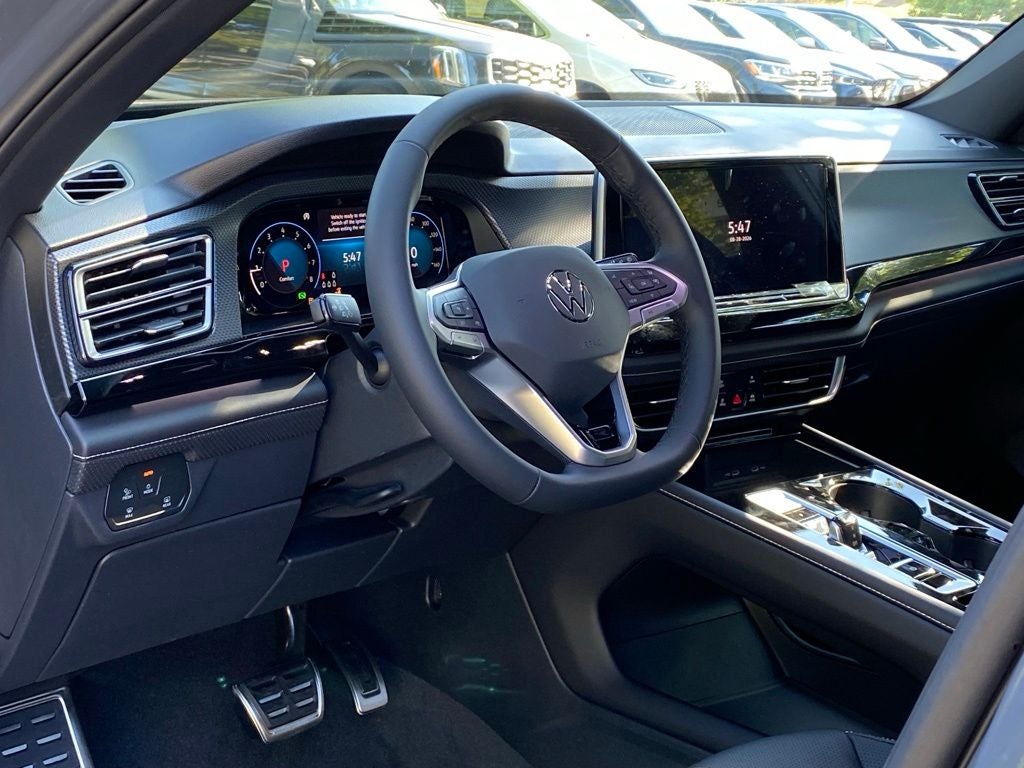 2026 Volkswagen Atlas Cross Sport 2.0T SEL R-Line Black