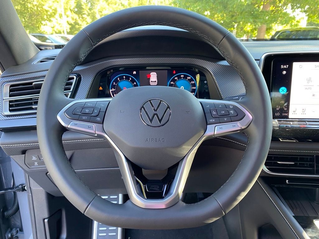 2026 Volkswagen Atlas Cross Sport 2.0T SEL R-Line Black