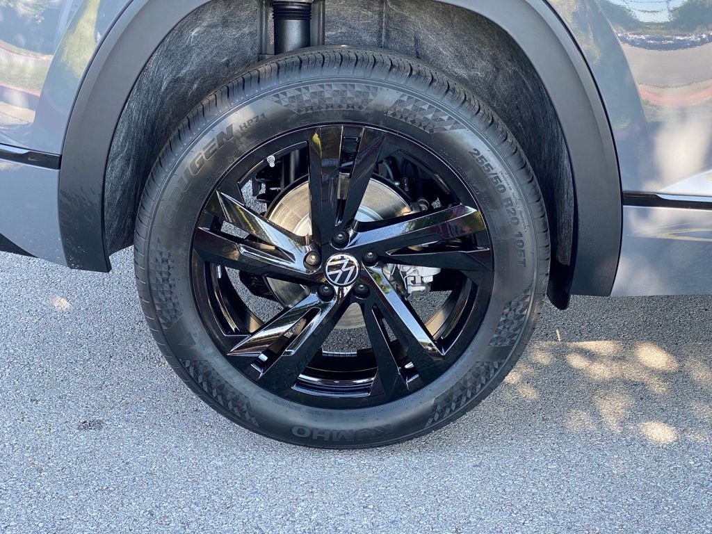 2026 Volkswagen Atlas Cross Sport 2.0T SEL R-Line Black