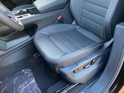 2026 Volkswagen Atlas Cross Sport SEL R-Line Black