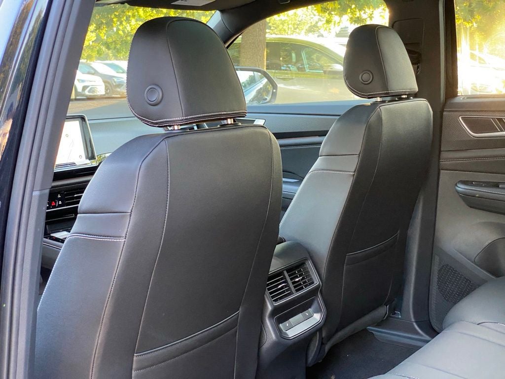 2026 Volkswagen Atlas Cross Sport SEL R-Line Black