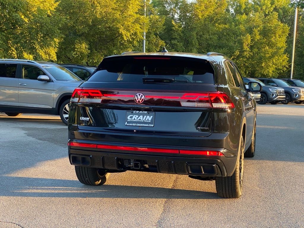 2026 Volkswagen Atlas Cross Sport SEL R-Line Black
