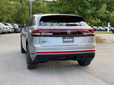 2026 Volkswagen Atlas Cross Sport 2.0T SEL R-Line Black