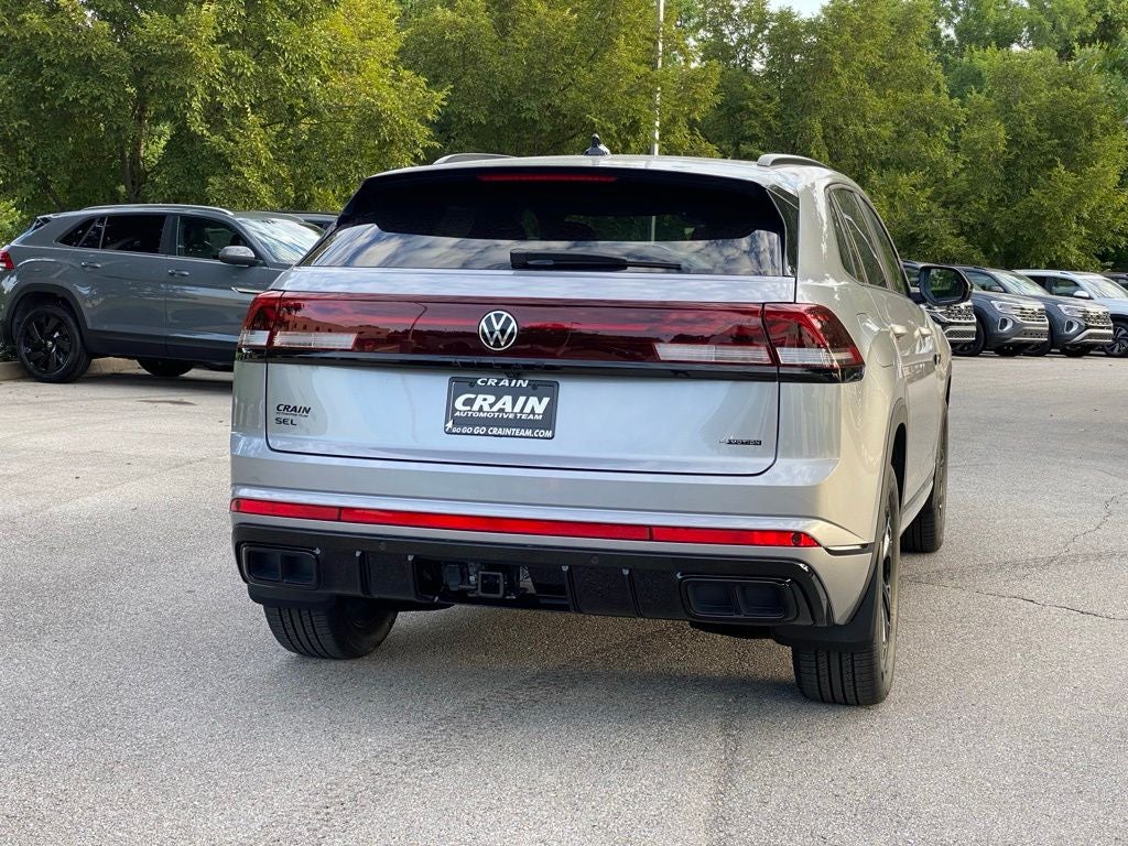 2026 Volkswagen Atlas Cross Sport 2.0T SEL R-Line Black
