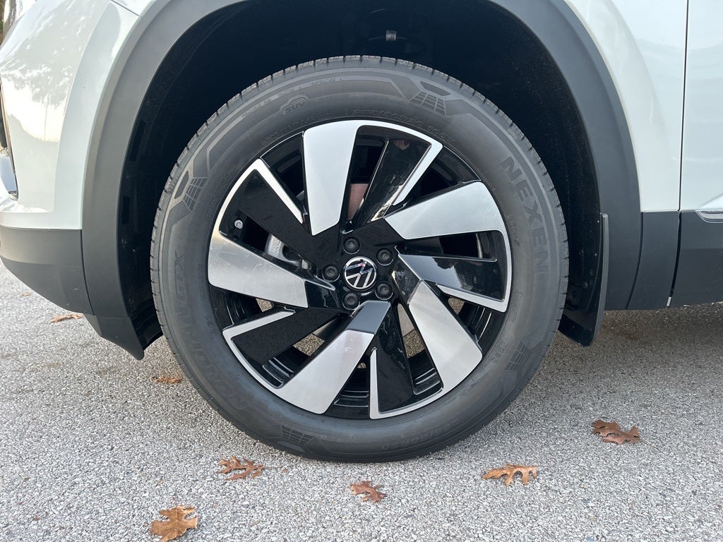 2026 Volkswagen Atlas Cross Sport 2.0T SEL