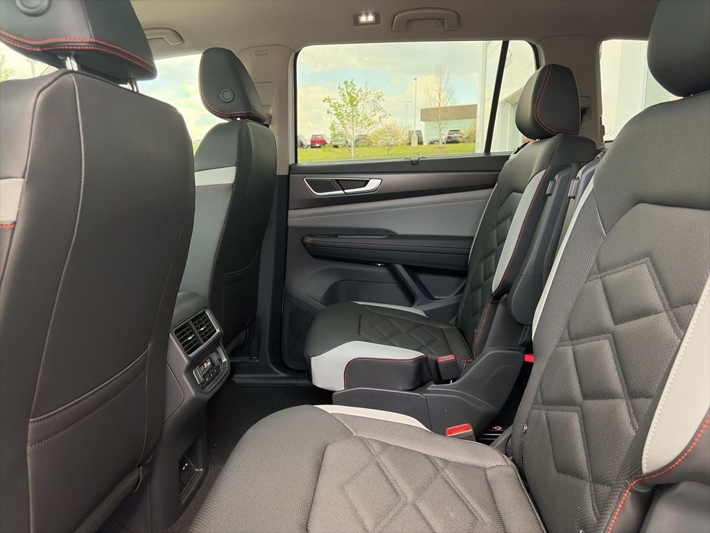 2026 Volkswagen Atlas 2.0T Peak Edition