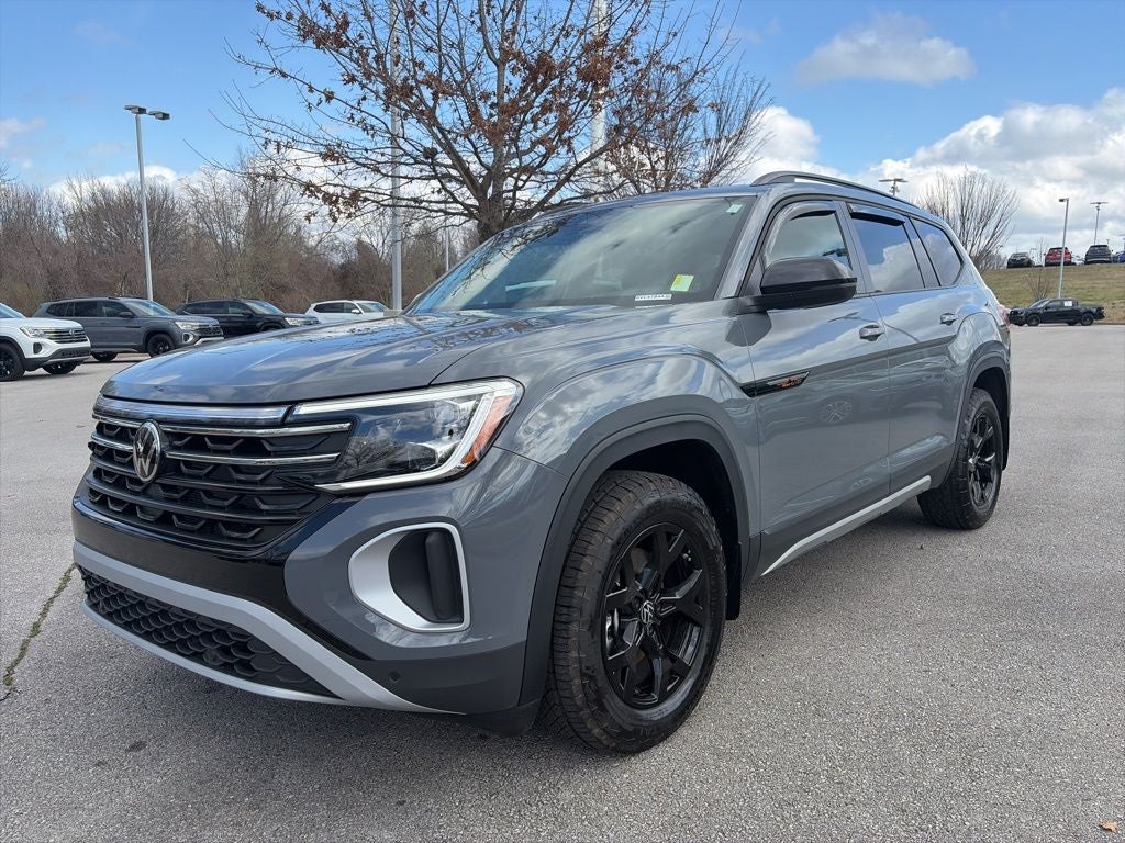2025 Volkswagen Atlas 2.0T Peak Edition