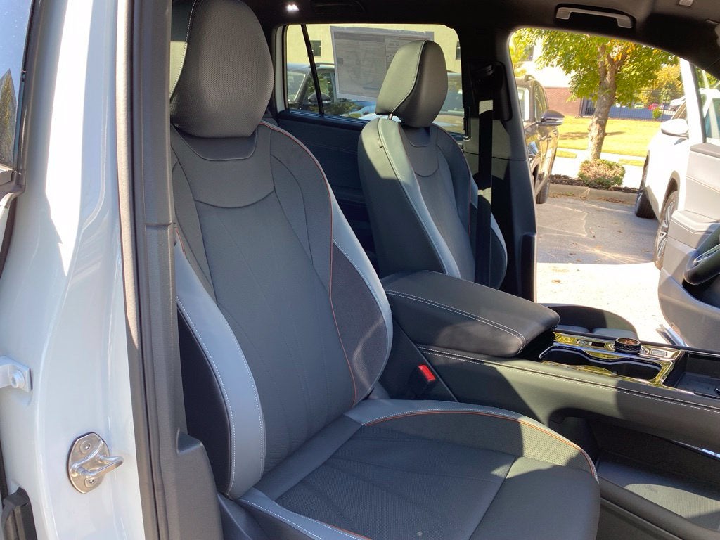 2027 Volkswagen Atlas SEL Premium R-Line