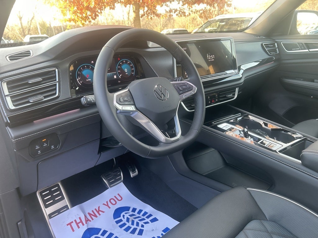 2026 Volkswagen Atlas Cross Sport 2.0T SEL Premium R-Line