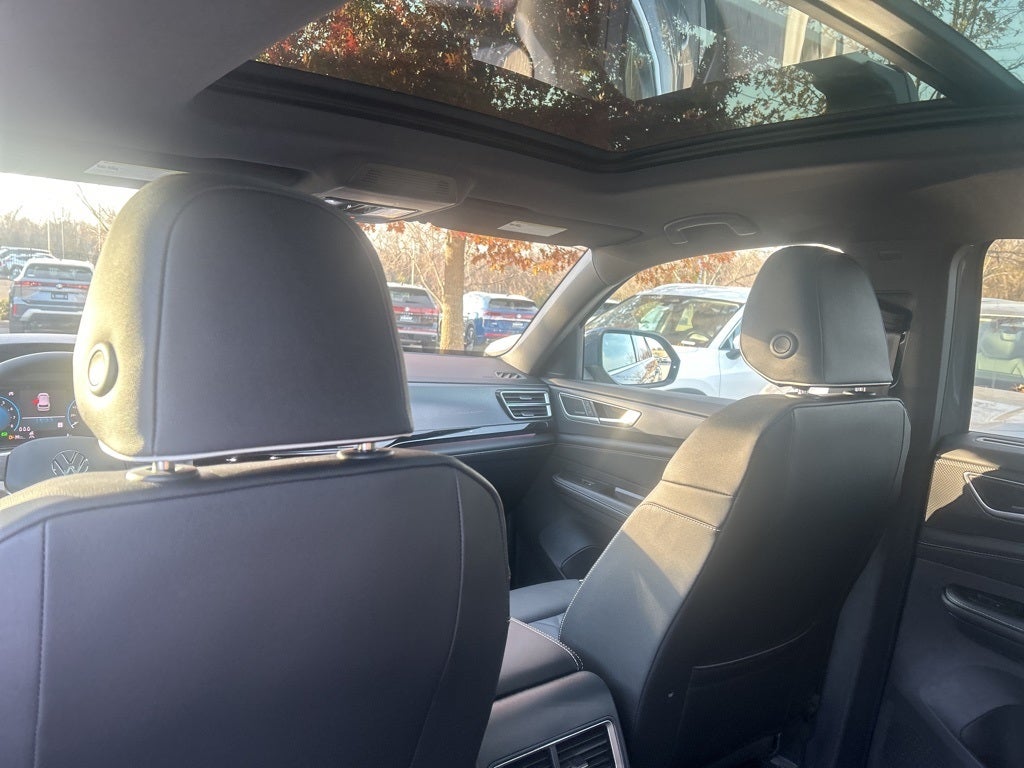 2026 Volkswagen Atlas Cross Sport 2.0T SEL Premium R-Line