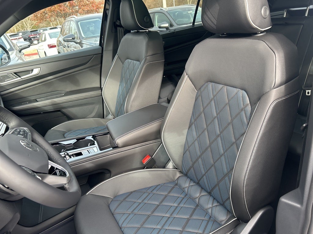 2026 Volkswagen Atlas Cross Sport 2.0T SEL Premium R-Line