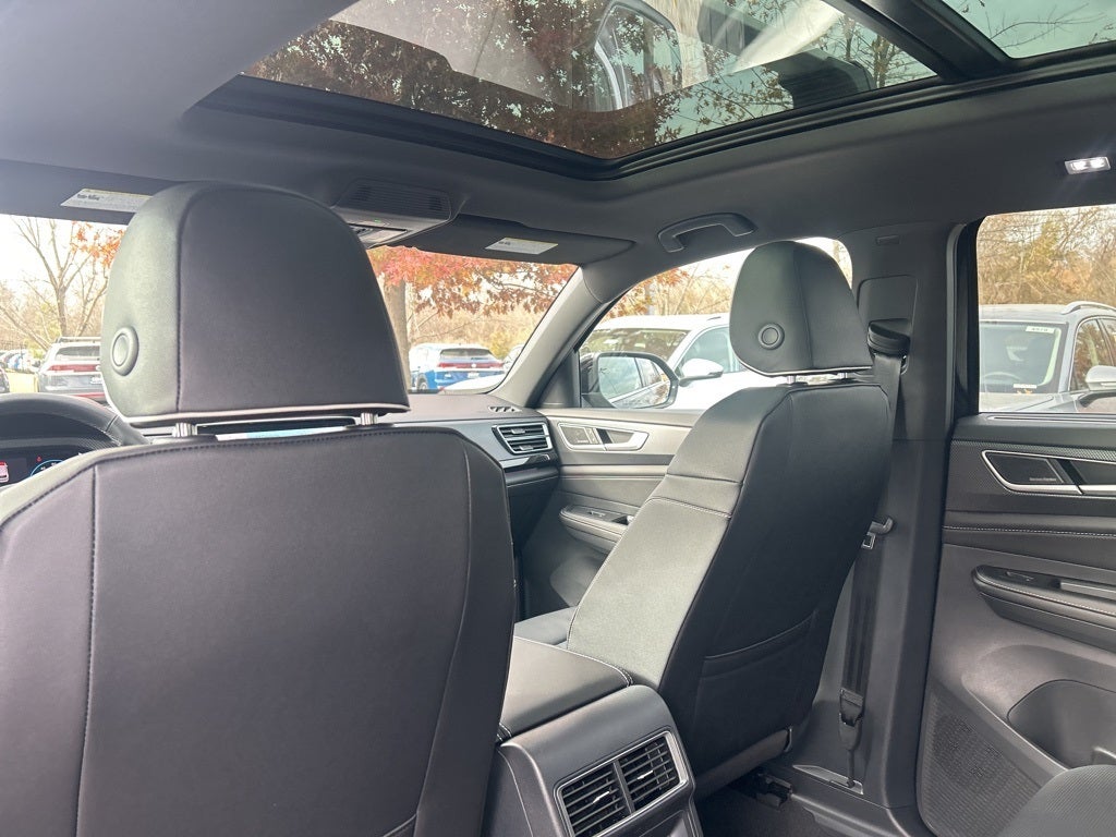 2026 Volkswagen Atlas Cross Sport 2.0T SEL Premium R-Line