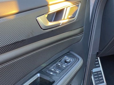 2026 Volkswagen Atlas Cross Sport SEL Premium R-Line