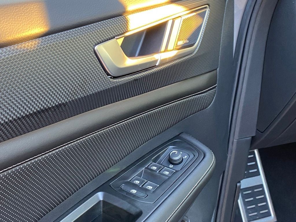 2026 Volkswagen Atlas Cross Sport SEL Premium R-Line