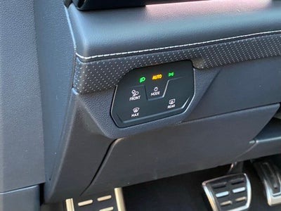 2026 Volkswagen Atlas Cross Sport SEL Premium R-Line