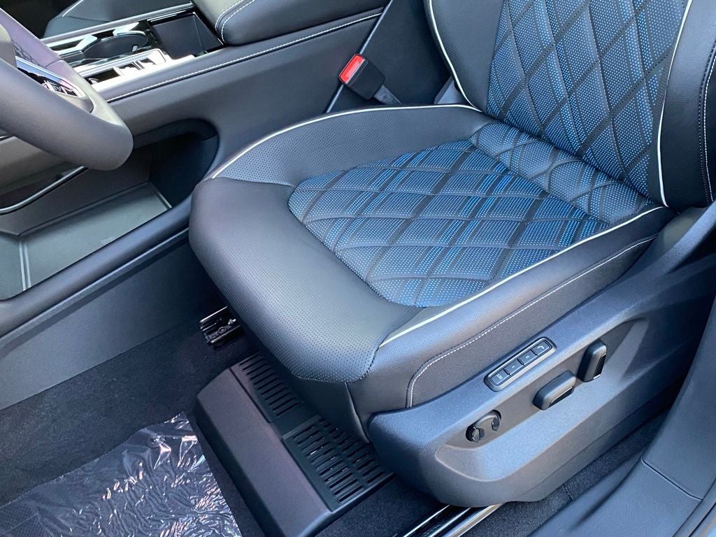 2026 Volkswagen Atlas Cross Sport SEL Premium R-Line