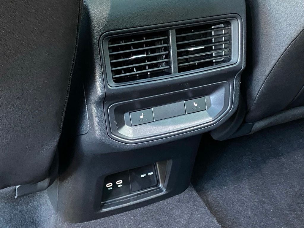2026 Volkswagen Atlas Cross Sport SEL Premium R-Line