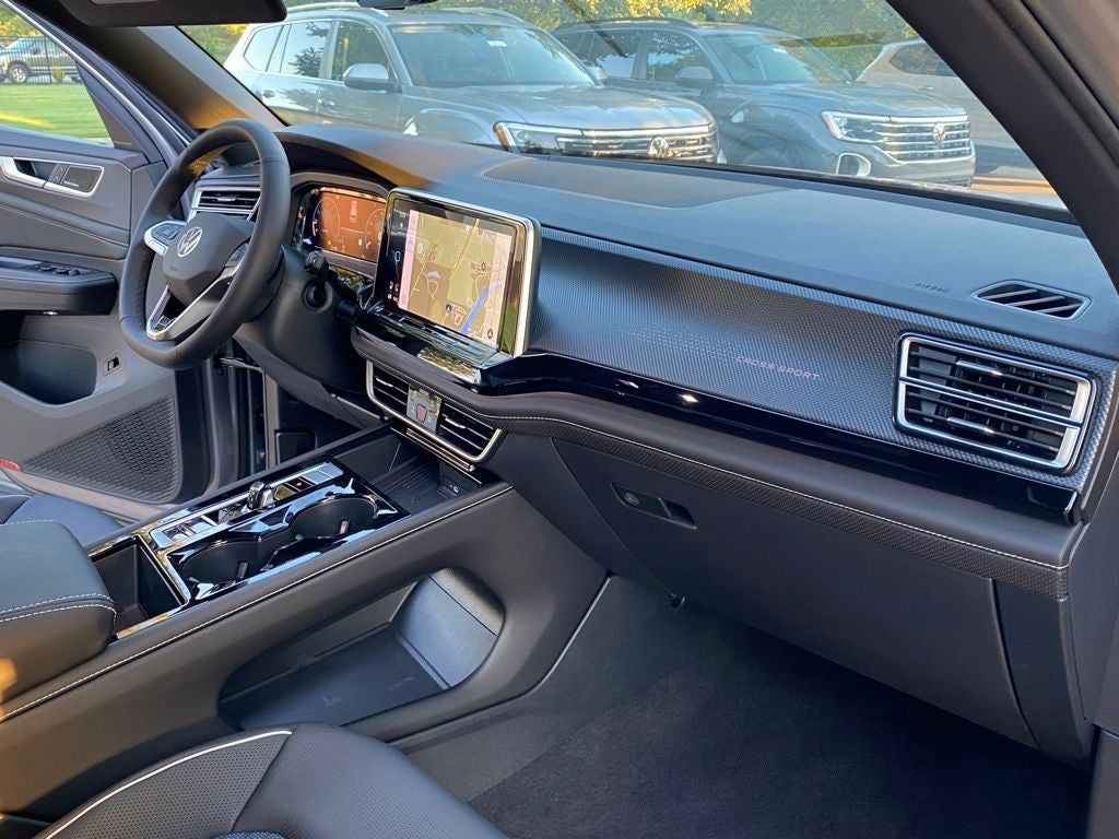 2026 Volkswagen Atlas Cross Sport SEL Premium R-Line