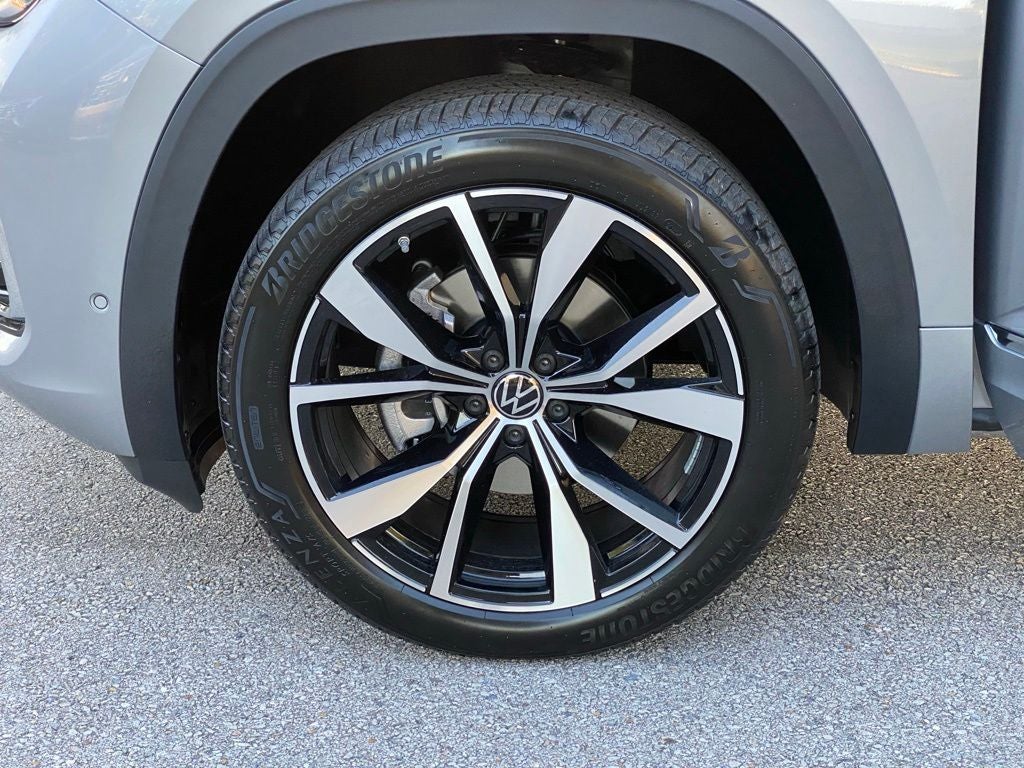 2026 Volkswagen Atlas Cross Sport SEL Premium R-Line