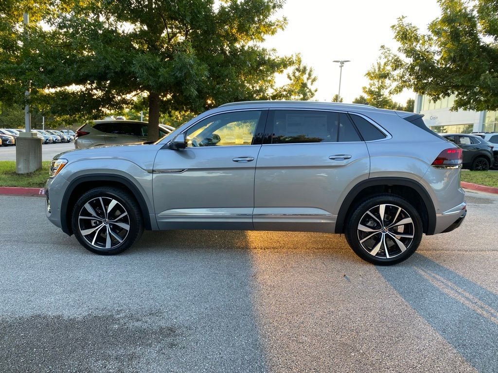 2026 Volkswagen Atlas Cross Sport SEL Premium R-Line