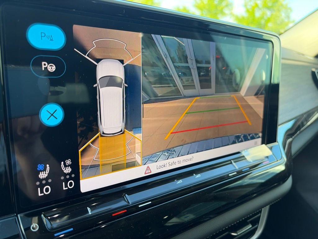 2026 Volkswagen Atlas 2.0T SEL Premium R-Line