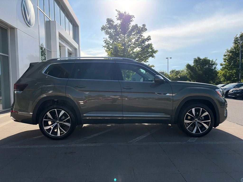 2026 Volkswagen Atlas 2.0T SEL Premium R-Line